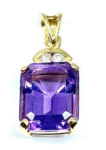 Pendentif Pendentif en or jaune 18 carats avec améthyste et diamants 58 Facettes AB176