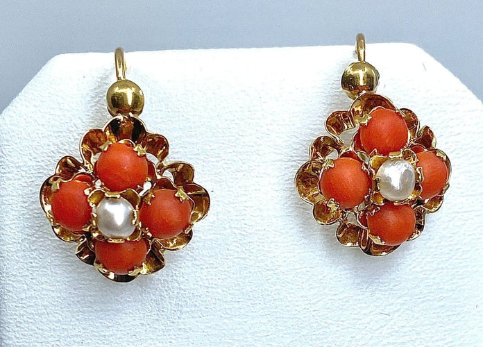 Boucles d'oreilles Parure Napoléon III - Pendentif et boucles d’oreilles en or jaune, corail et perles fines 58 Facettes AB185