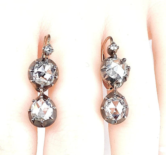 Boucles d'oreilles Boucles d’oreilles dormeuses en or et argent, diamants taille rose 58 Facettes AB200