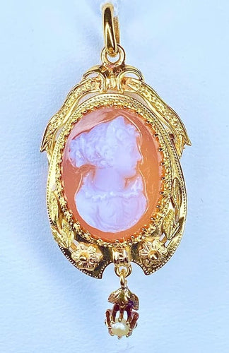 Pendentif Broche pendentif camée et perles en or jaune 18 carats 58 Facettes AB188