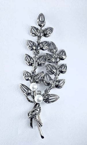 Broche Broche florale en platine et or 18 carats, perles et diamants 58 Facettes AB213