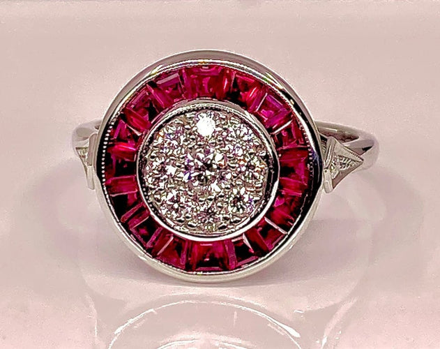 Bague 52 Bague en or blanc 18 carats avec rubis et diamants 58 Facettes AB221