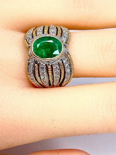 Bague 58 Bague en or jaune et blanc 18 carats avec émeraude et diamants 58 Facettes AB228