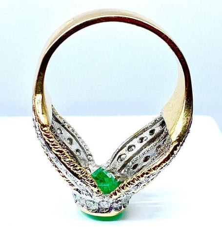 Bague 58 Bague en or jaune et blanc 18 carats avec émeraude et diamants 58 Facettes AB228