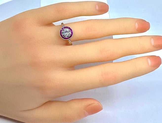Bague 53 Bague en or blanc 18 carats avec diamant taille ancienne et rubis 58 Facettes AB242