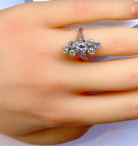 Bague 49 Bague marquise en or blanc 18 carats et diamants 58 Facettes AB261