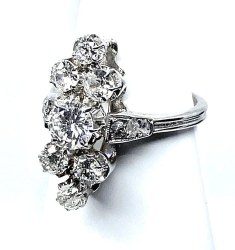 Bague 49 Bague marquise en or blanc 18 carats et diamants 58 Facettes AB261