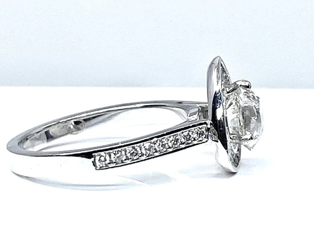 Bague 51 Bague triangle en or blanc 18 carats et diamants 58 Facettes AB258
