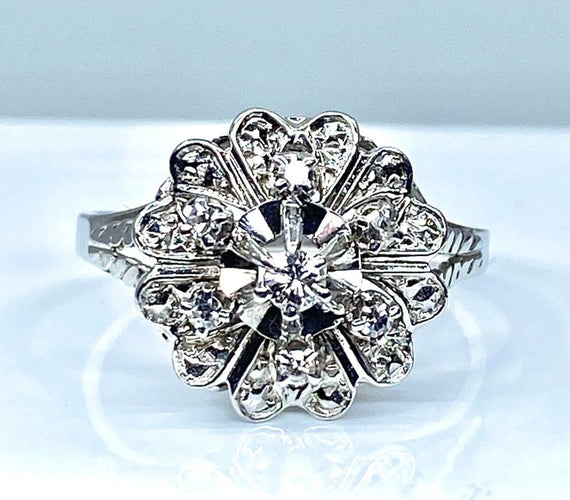 Bague 60 Bague cœurs en or blanc 18 carats et diamants 58 Facettes AB257