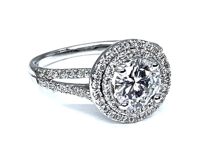 Bague 50 Bague en or blanc 18 carats avec diamants 1,36 ct 58 Facettes AB256