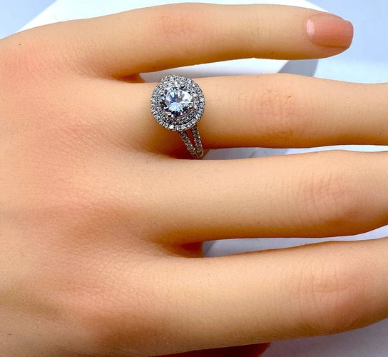 Bague 50 Bague en or blanc 18 carats avec diamants 1,36 ct 58 Facettes AB256