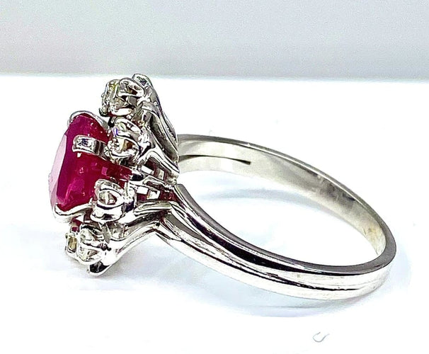 Bague 50 Bague marguerite rubis et diamants en or blanc 18 carats 58 Facettes AB248
