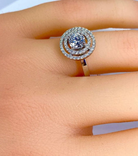 Bague 53 Bague diamant taille brillant en or blanc 18 carats 58 Facettes AB255