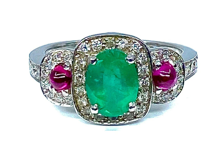 Bague 52 Bague en or blanc 18 carats avec émeraude, rubis et diamants 58 Facettes AB249