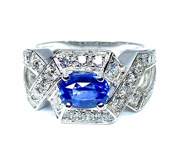 Bague 53 Bague bandeau en or blanc 18 carats, saphir de Ceylan et diamants 58 Facettes AB252