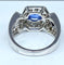 Bague 53 Bague bandeau en or blanc 18 carats, saphir de Ceylan et diamants 58 Facettes AB252