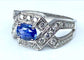 Bague 53 Bague bandeau en or blanc 18 carats, saphir de Ceylan et diamants 58 Facettes AB252