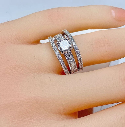 Bague 52 Bague pavée en or blanc 18 carats et diamants 0,74 ct 58 Facettes AB253