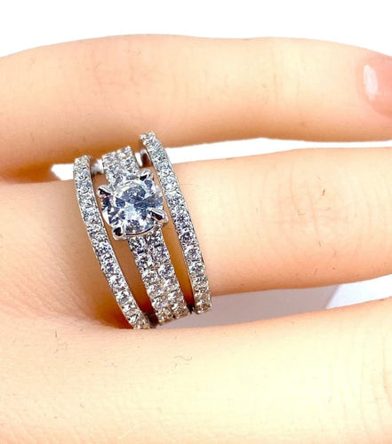Bague 52 Bague pavée en or blanc 18 carats et diamants 0,74 ct 58 Facettes AB253