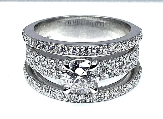 Bague 52 Bague pavée en or blanc 18 carats et diamants 0,74 ct 58 Facettes AB253