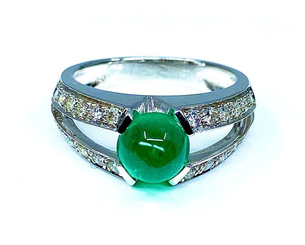Bague 52 Bague en or blanc 18 carats avec émeraude cabochon et diamants 58 Facettes AB250