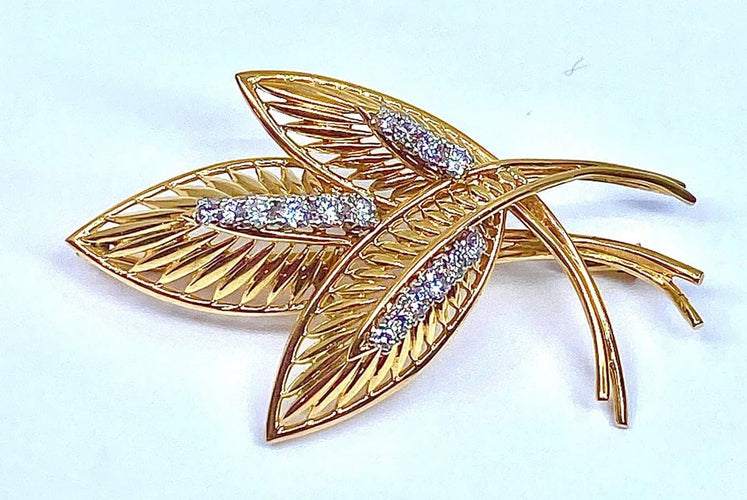 Broche Broche en or jaune 18 carats et diamants 58 Facettes AB268
