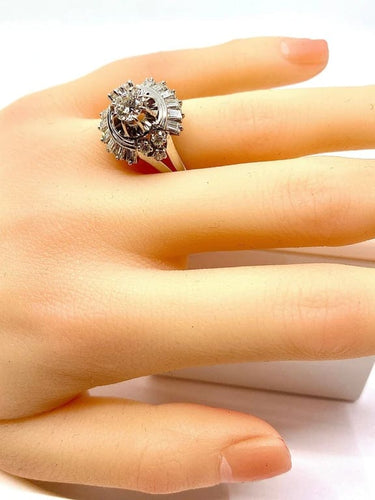 Bague 56 Bague en platine avec diamants baguette et brillants 58 Facettes AB288