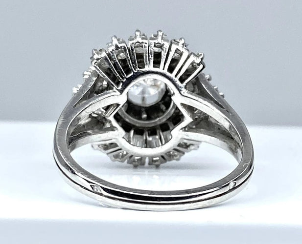 Bague 56 Bague en platine avec diamants baguette et brillants 58 Facettes AB288