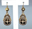 Boucles d'oreilles Boucles d’oreilles pendantes en or jaune 18 carats et perles fines 58 Facettes AB300