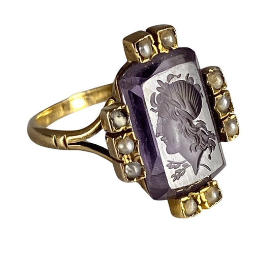 Bague 51 Bague intaille et perles fines en or jaune 18 carats 58 Facettes AB58