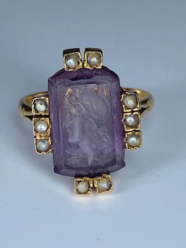 Bague 51 Bague intaille et perles fines en or jaune 18 carats 58 Facettes AB58
