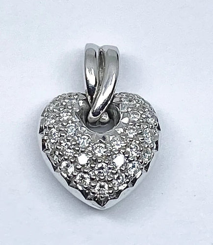 Pendentif Pendentif cœur en or blanc 18 carats serti de 29 diamants 58 Facettes AB311