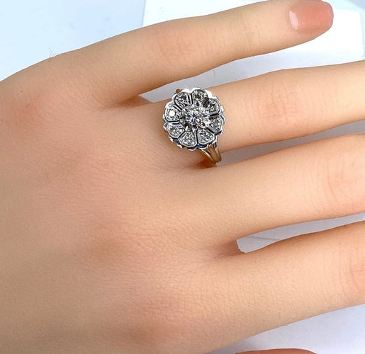 Bague 51 Bague marguerite en or blanc 18 carats et diamants 58 Facettes AB322