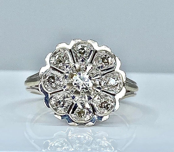 Bague 51 Bague marguerite en or blanc 18 carats et diamants 58 Facettes AB322
