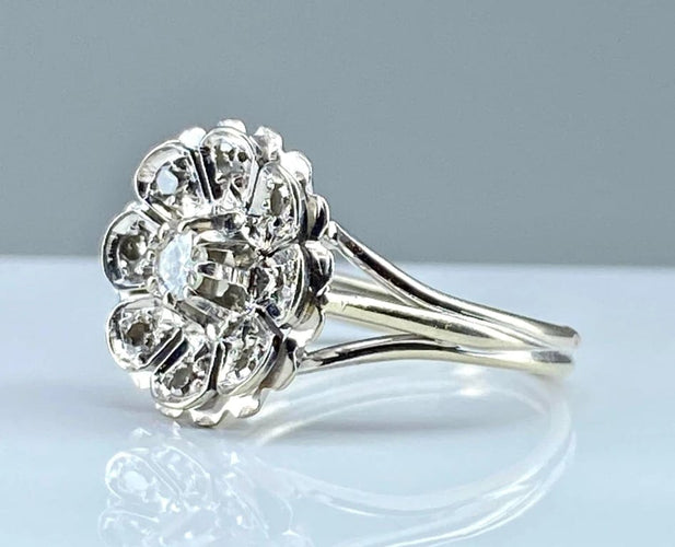 Bague 51 Bague marguerite en or blanc 18 carats et diamants 58 Facettes AB322