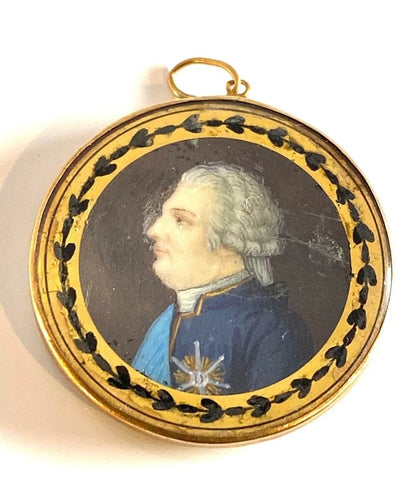 Pendentif Pendentif miniature portrait de Louis XVI en or 18 carats 58 Facettes AB331