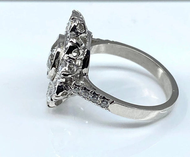 Bague 51 Bague marguerite en or blanc 18 carats et diamants 58 Facettes AB332