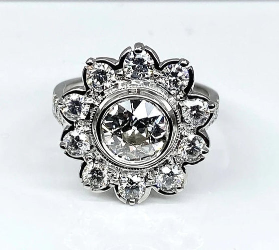Bague 51 Bague marguerite en or blanc 18 carats et diamants 58 Facettes AB332