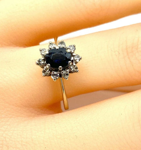 Bague 55 Bague marguerite en or blanc 18 carats avec saphir et diamants 58 Facettes AB336