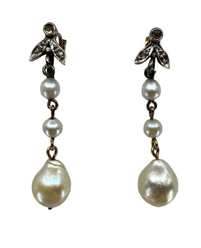 Boucles d'oreilles Boucles d’oreilles en or 18 carats, perles et diamants vers 1900 58 Facettes AB358