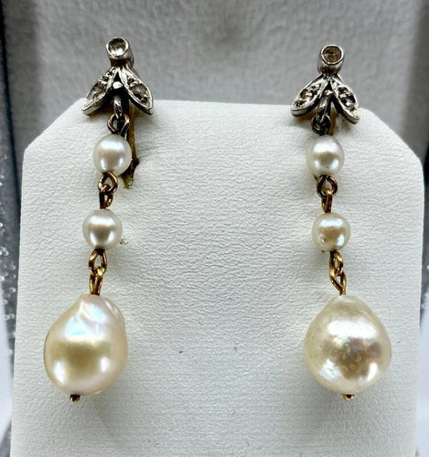 Boucles d'oreilles Boucles d’oreilles en or 18 carats, perles et diamants vers 1900 58 Facettes AB358