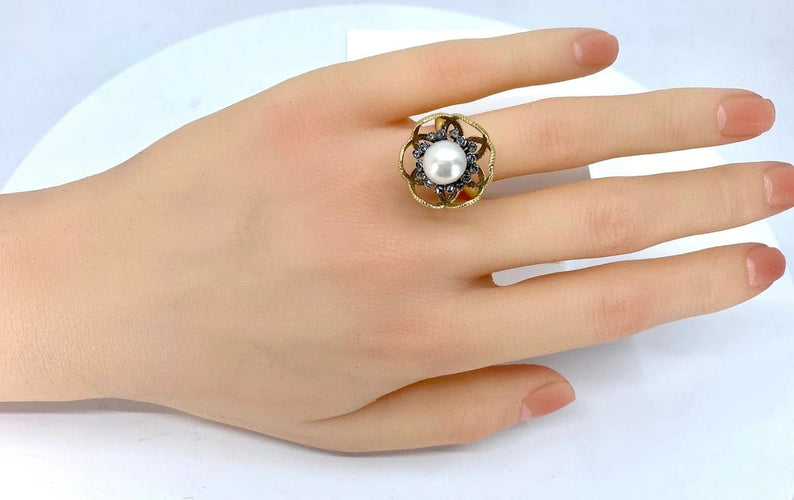 Bague 52 Bague en or 18 carats et argent avec perle fine et diamants 58 Facettes AB348