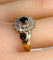 Bague 57 Bague en or jaune 18 carats avec saphir et 26 diamants 58 Facettes AB373