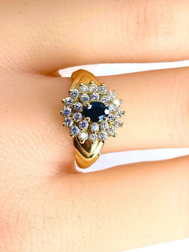 Bague 57 Bague en or jaune 18 carats avec saphir et 26 diamants 58 Facettes AB373