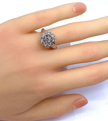 Bague 53 Bague marguerite en or blanc 18 carats sertie de diamants 58 Facettes AB378