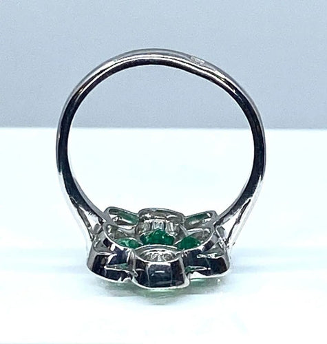 Bague 54 Bague en or blanc 18 carats avec émeraudes et diamants 58 Facettes AB379