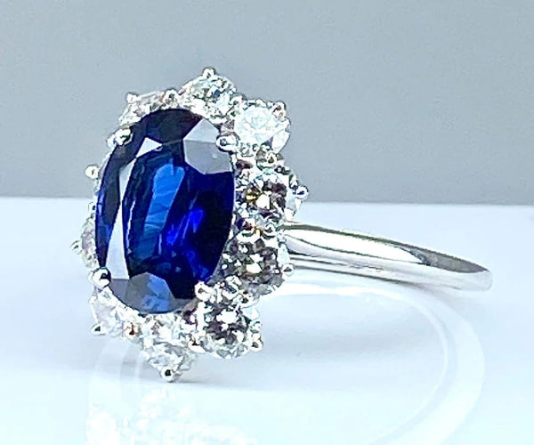 Bague 56 Bague en or blanc 18 carats avec saphir 3,57 ct et diamants 58 Facettes AB399