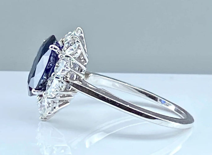 Bague 56 Bague en or blanc 18 carats avec saphir 3,57 ct et diamants 58 Facettes AB399