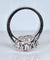 Bague 51 Bague marguerite en or blanc 18 carats avec rubis et diamants 58 Facettes AB413