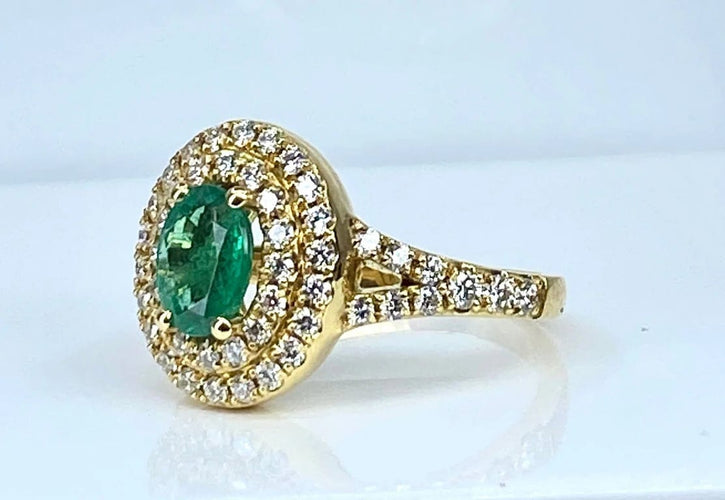 Bague 52 Bague en or jaune 18 carats avec émeraude et diamants 58 Facettes AB408